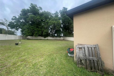Villa ou maison à louer à Brandon, Floride: 4 chambres, 182 m2 № 2319192 - photo 14