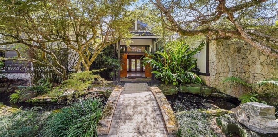 Casa en Homestead, Florida 4 dormitorios, 609.44 m2 № 2058444