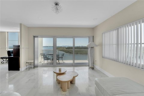 Condominio en venta en Sunny Isles Beach, Florida, 3 dormitorios, 145.86 m2 № 1862956 - foto 5