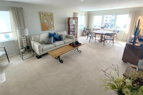 Condo in Venice, Florida, 2 bedrooms  № 1533105 - photo 2