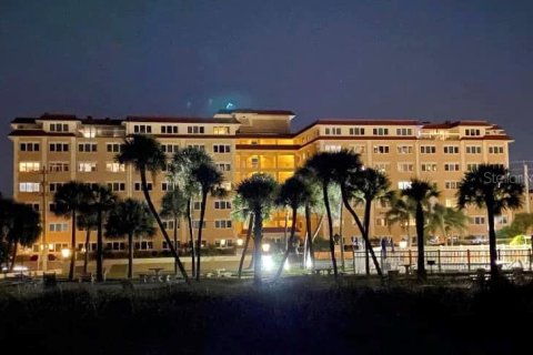 Condo in Venice, Florida, 2 bedrooms  № 1533105 - photo 28