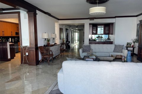 Condo in Aventura, Florida, 3 bedrooms  № 1922566 - photo 6