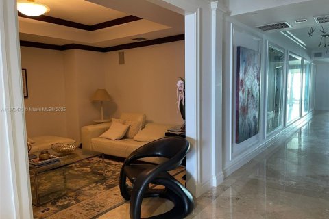 Condo in Aventura, Florida, 3 bedrooms  № 1922566 - photo 13