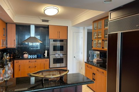 Condo in Aventura, Florida, 3 bedrooms  № 1922566 - photo 11