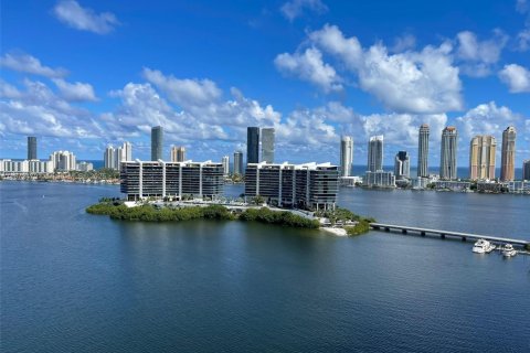 Condo in Aventura, Florida, 3 bedrooms  № 1922566 - photo 1