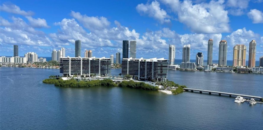 Condo in Aventura, Florida, 3 bedrooms  № 1922566
