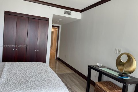 Condo in Aventura, Florida, 3 bedrooms  № 1922566 - photo 17