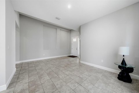 House in Wesley Chapel, Florida 3 bedrooms, 190.45 sq.m. № 2210140 - photo 7