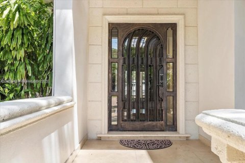 House in Fort Lauderdale, Florida 4 bedrooms, 324.6 sq.m. № 1983139 - photo 4