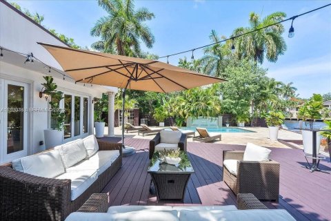 House in Fort Lauderdale, Florida 4 bedrooms, 324.6 sq.m. № 1983139 - photo 26