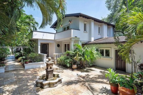 House in Fort Lauderdale, Florida 4 bedrooms, 324.6 sq.m. № 1983139