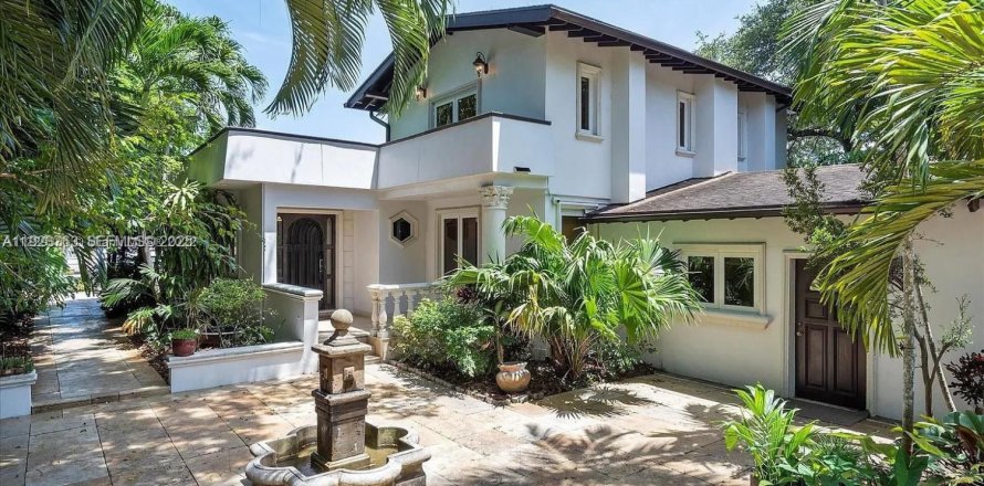 House in Fort Lauderdale, Florida 4 bedrooms, 324.6 sq.m. № 1983139