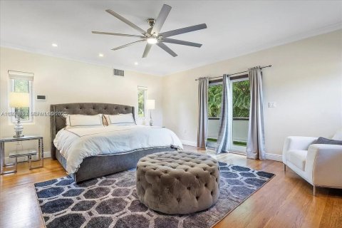 House in Fort Lauderdale, Florida 4 bedrooms, 324.6 sq.m. № 1983139 - photo 19