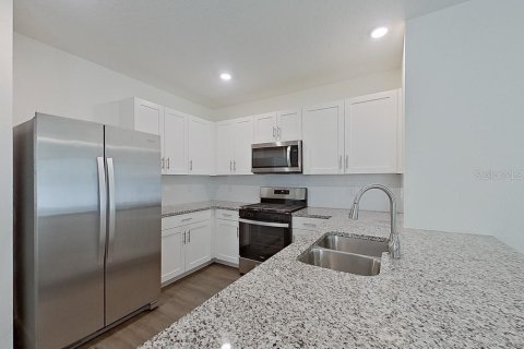 Villa ou maison à louer à Leesburg, Floride: 3 chambres, 139.73 m2 № 2420423 - photo 5