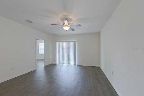 Villa ou maison à louer à Leesburg, Floride: 3 chambres, 139.73 m2 № 2420423 - photo 6