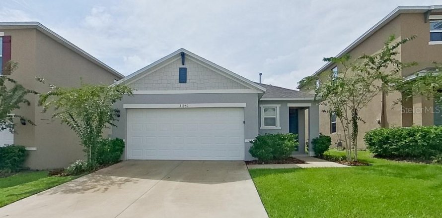 Villa ou maison à Leesburg, Floride 3 chambres, 139.73 m2 № 2420423