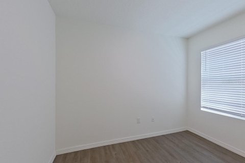 Villa ou maison à louer à Leesburg, Floride: 3 chambres, 139.73 m2 № 2420423 - photo 11