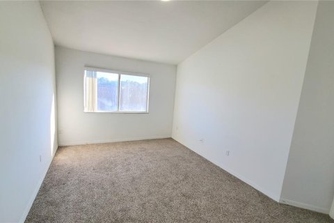 Townhouse in Davenport, Florida 4 bedrooms, 162.39 sq.m. № 2394093 - photo 28
