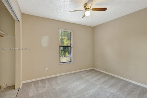 Casa en venta en Port St. Lucie, Florida, 3 dormitorios, 98.1 m2 № 1476515 - foto 30