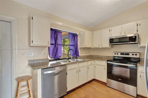Casa en venta en Port St. Lucie, Florida, 3 dormitorios, 98.1 m2 № 1476515 - foto 15