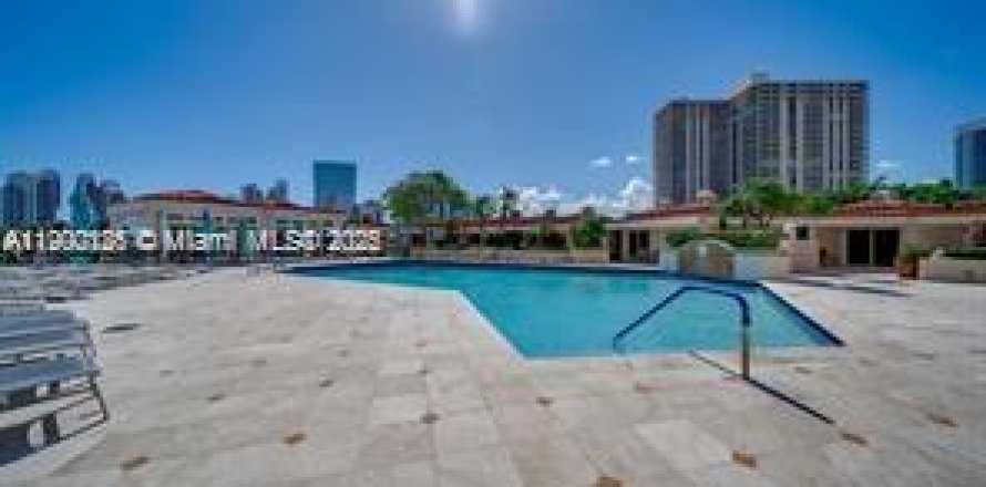Condo in Aventura, Florida, 2 bedrooms  № 1951799
