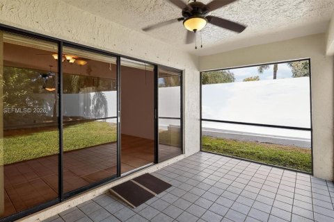 House in Coconut Creek, Florida 3 bedrooms, 159.42 sq.m. № 2018655 - photo 29