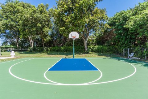 House in Coconut Creek, Florida 3 bedrooms, 159.42 sq.m. № 2018655 - photo 10