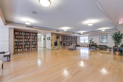 House in Coconut Creek, Florida 3 bedrooms, 159.42 sq.m. № 2018655 - photo 5