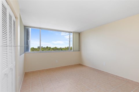 Купить кондоминиум в Майами, Флорида 2 спальни, 82.03м2, № 1849019 - фото 15