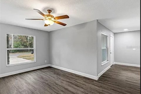 Casa en alquiler en New Smyrna Beach, Florida, 4 dormitorios, 134.06 m2 № 1803707 - foto 2