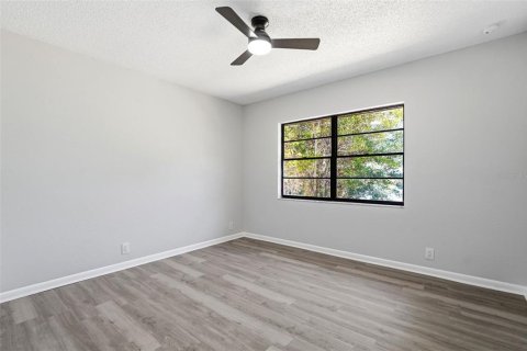 House in Lake Wales, Florida 3 bedrooms, 137.5 sq.m. № 2092257 - photo 18
