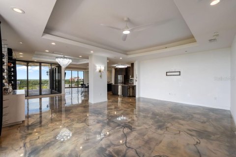 Condominio en venta en Kissimmee, Florida, 4 dormitorios, 332.31 m2 № 1801728 - foto 21