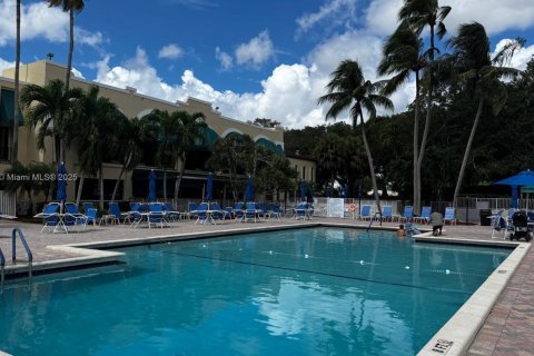 Condo in Davie, Florida, 2 bedrooms  № 1896096 - photo 29