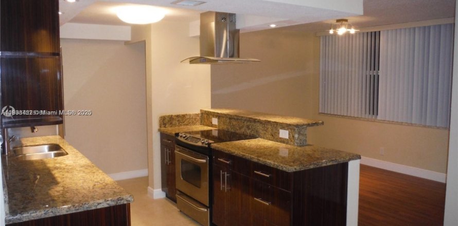 Condo in Davie, Florida, 2 bedrooms  № 1896096