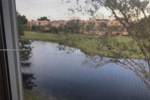 Condo in Davie, Florida, 2 bedrooms  № 1896096 - photo 6