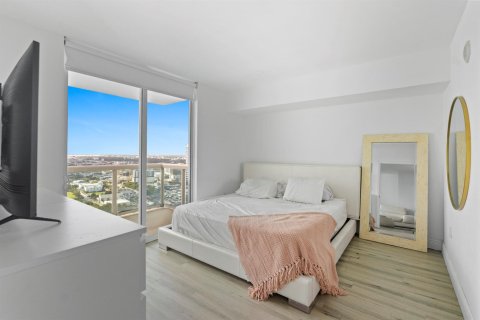 Condo in Miami, Florida, 1 bedroom № 2082101 - photo 23