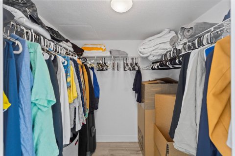 Condo in Miami, Florida, 1 bedroom № 2082101 - photo 25