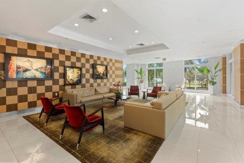 Condo in Miami, Florida, 1 bedroom № 2082101 - photo 4