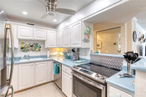 Copropriété à vendre à Ormond Beach, Floride: 2 chambres, 113.81 m2 № 2412576 - photo 14