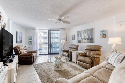 Copropriété à vendre à Ormond Beach, Floride: 2 chambres, 113.81 m2 № 2412576 - photo 19