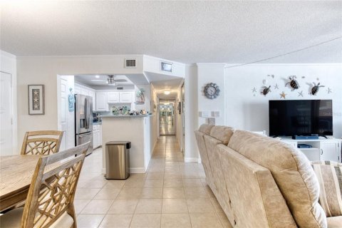 Copropriété à vendre à Ormond Beach, Floride: 2 chambres, 113.81 m2 № 2412576 - photo 25