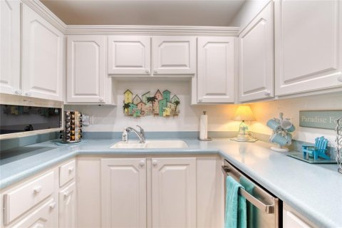Copropriété à vendre à Ormond Beach, Floride: 2 chambres, 113.81 m2 № 2412576 - photo 15