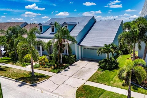 House in Apollo Beach, Florida 4 bedrooms, 268.02 sq.m. № 2209146 - photo 8
