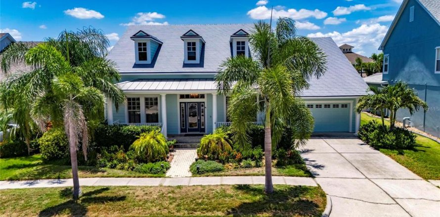 House in Apollo Beach, Florida 4 bedrooms, 268.02 sq.m. № 2209146