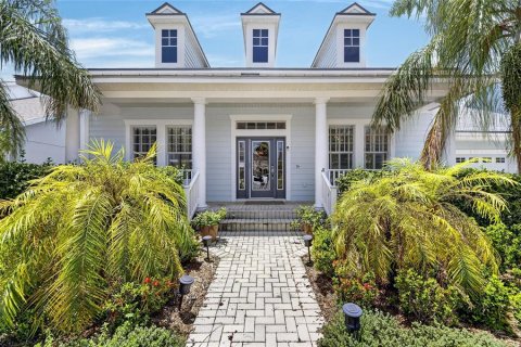 House in Apollo Beach, Florida 4 bedrooms, 268.02 sq.m. № 2209146 - photo 10