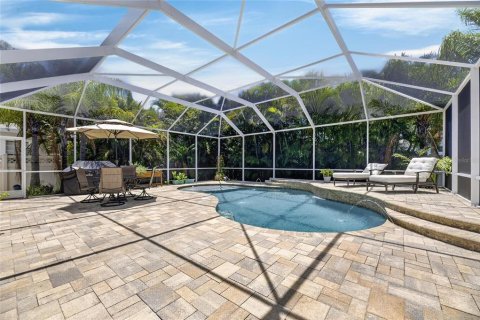 House in Apollo Beach, Florida 4 bedrooms, 268.02 sq.m. № 2209146 - photo 2