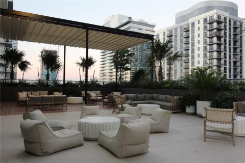 Copropriété à louer à Miami, Floride: 2 chambres, 76.64 m2 № 2024279 - photo 25