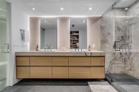 Condominio en venta en Key Biscayne, Florida, 2 dormitorios, 143.72 m2 № 2045137 - foto 15