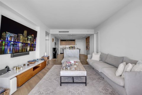 Condominio en venta en Key Biscayne, Florida, 2 dormitorios, 143.72 m2 № 2045137 - foto 9