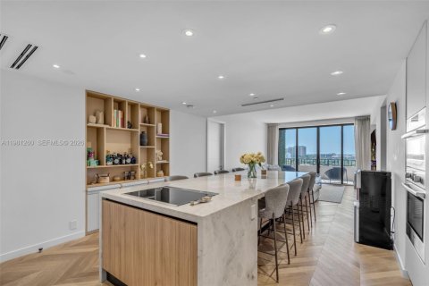 Condominio en venta en Key Biscayne, Florida, 2 dormitorios, 143.72 m2 № 2045137 - foto 2